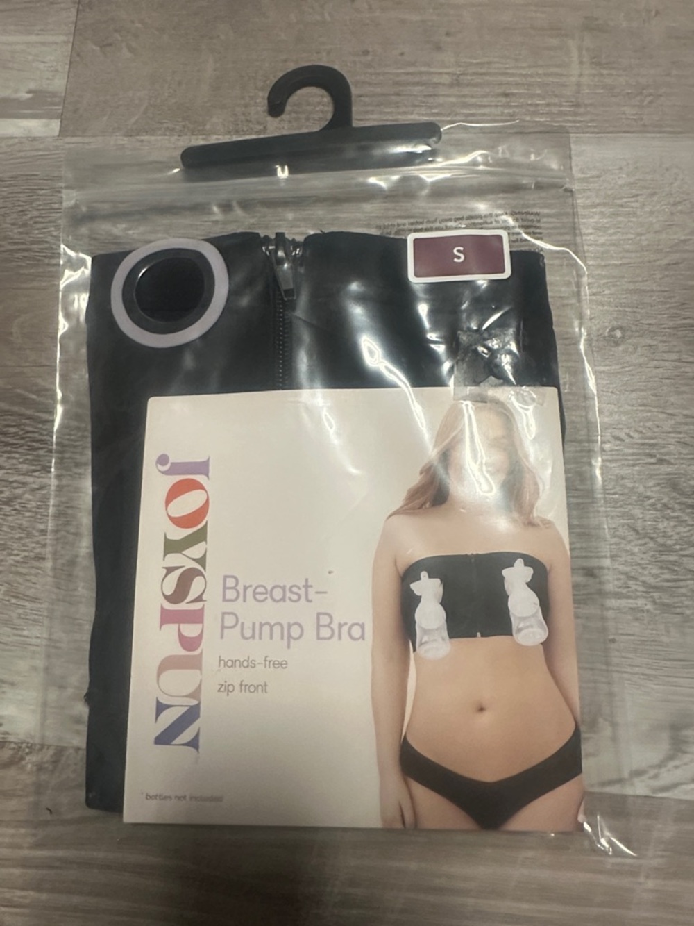 Joyspun Breast-Pump Hands-Free Zip Front Bra in Black - S